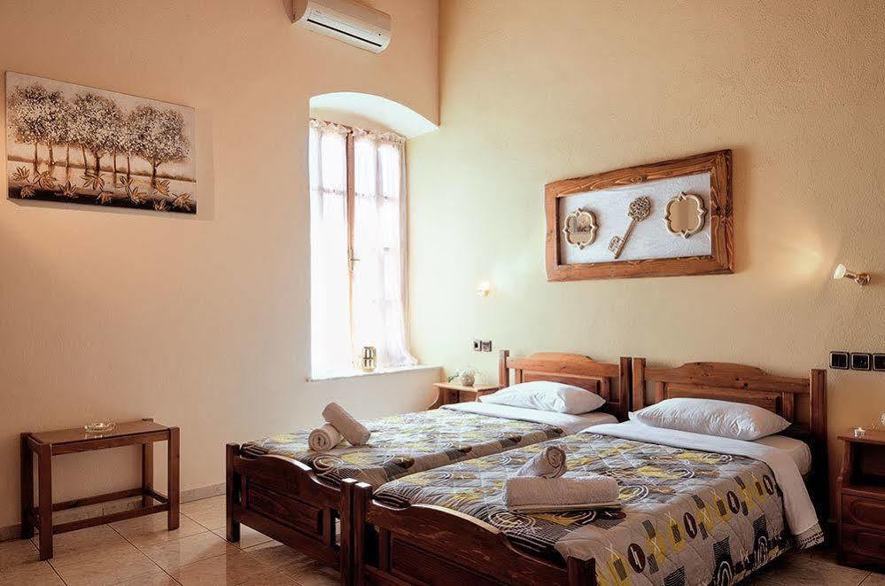 Naftilos Guest House Kala Nera Exteriör bild